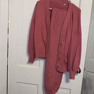 Pink knit set